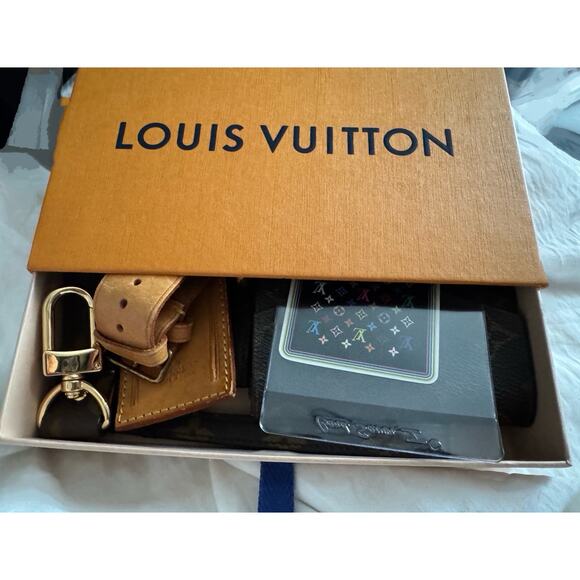 LOUIS VUITTON Gift Box Storage 9.8” X 5.5” X 1.8” With Pull Out Drawer Empty - Picture 4 of 7